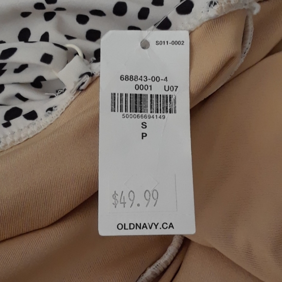 Old Navy swimming suit - Picture 6 of 6